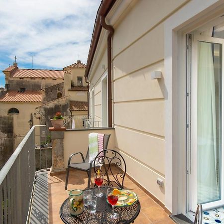 Casa Donna Linda Apartment Майори Екстериор снимка